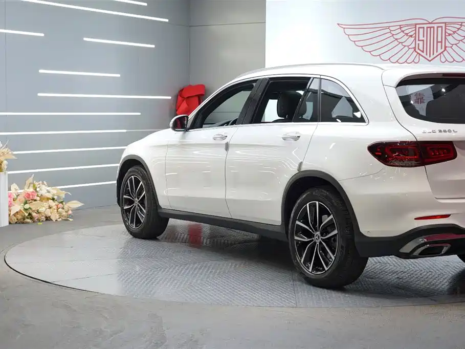 Mercedes-Benz GLC 2020 — фото 3
