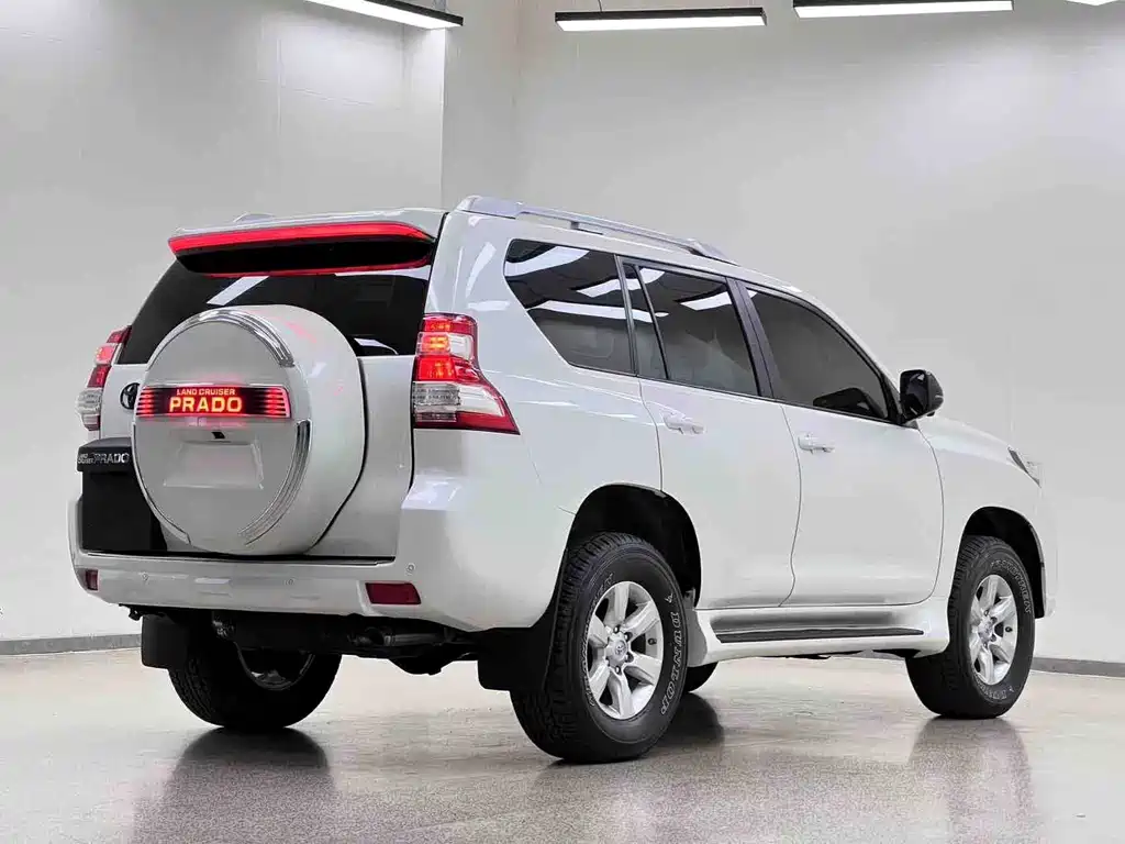 Toyota Prado 2017 — фото 27
