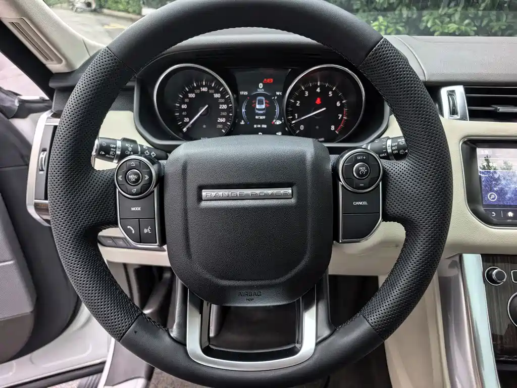 Land Rover Range Rover Sport 2017 — фото 11