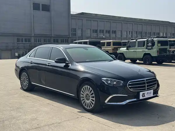 Mercedes-Benz E-Class 2023