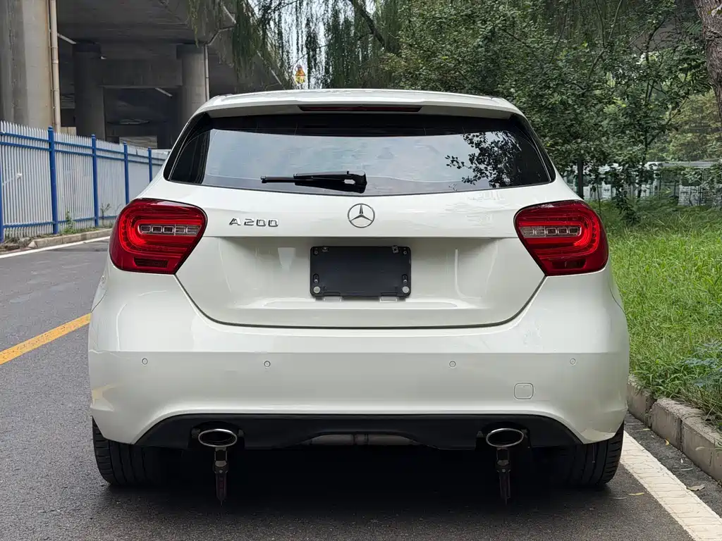 Mercedes-Benz A-Class 2015 — фото 18
