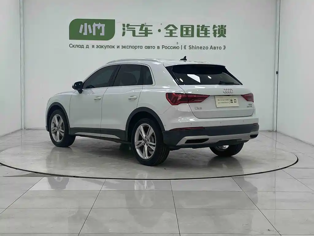 Audi Q3 2022 — фото 4