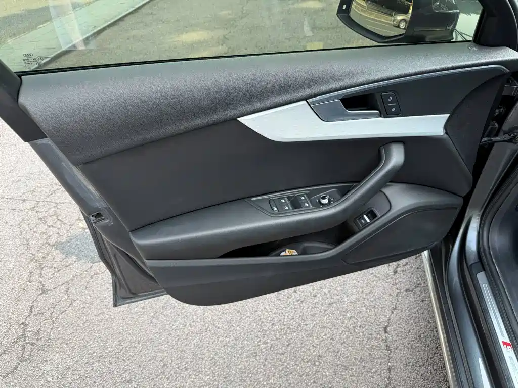 Audi A4L 2022