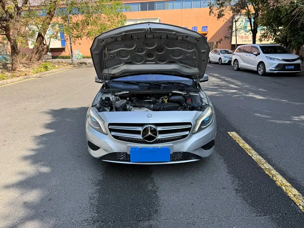 Mercedes-Benz A-Class 2013 — фото 16