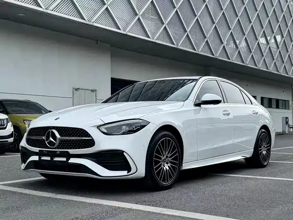 Mercedes-Benz C-Class 2024