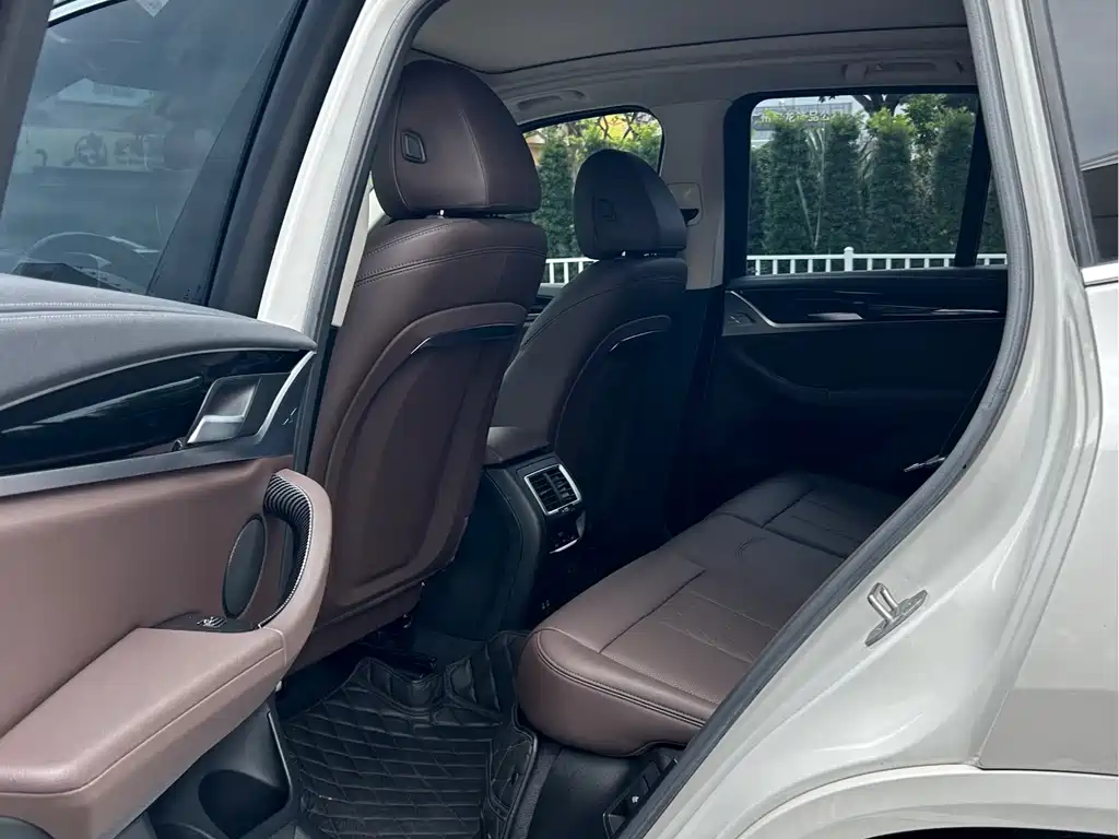 BMW X3 2022 — фото 11