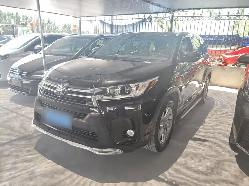 Toyota Highlander 2021 — фото 2