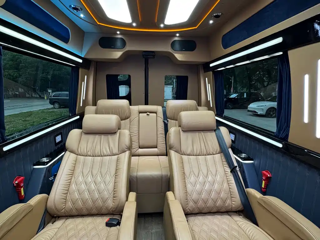 Mercedes-Benz Sprinter 2018 — фото 11