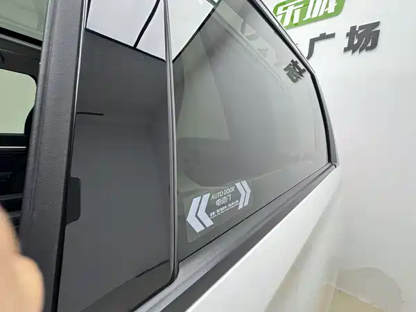 GAC Trumpchi M8 2021