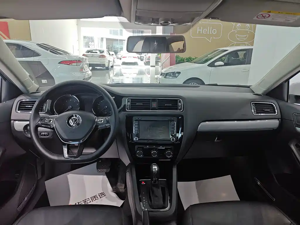 Volkswagen Sagitar 2017