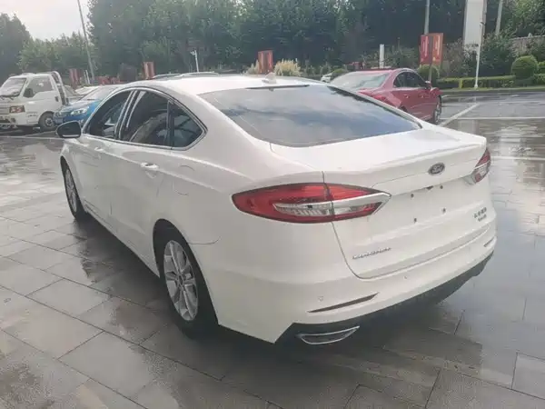 Ford Mondeo 2021