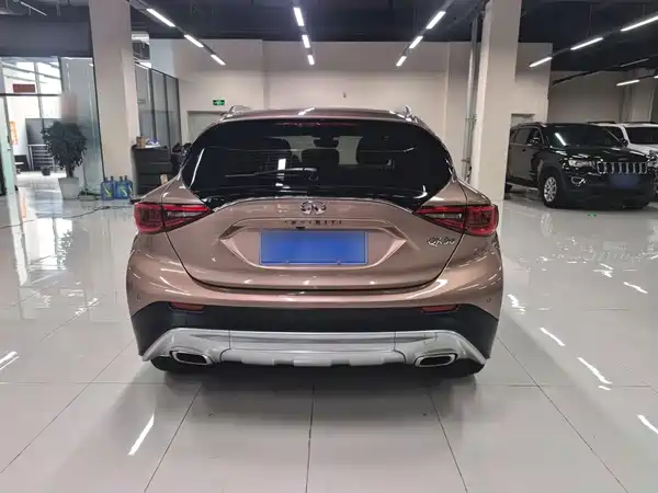 Infiniti QX30 2018