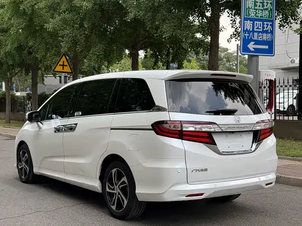 Honda Odyssey 2015