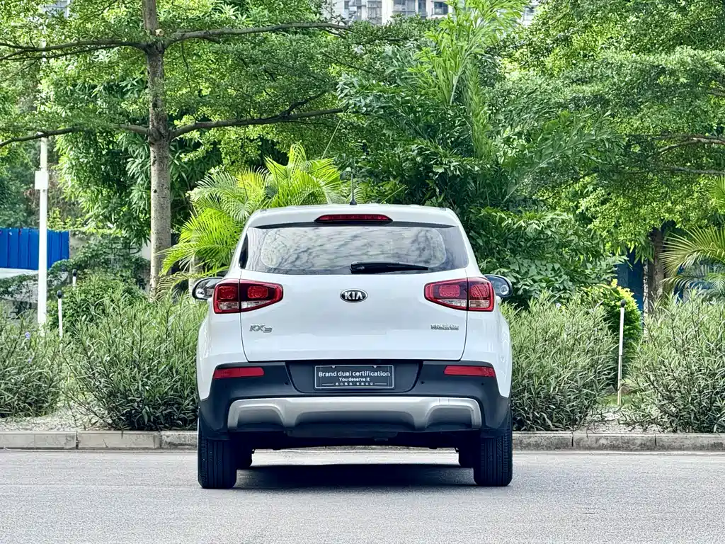 Kia KX3 2016 — фото 3