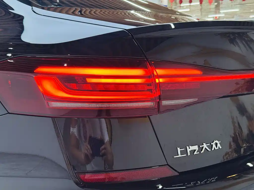 Volkswagen Passat 2023 — фото 19