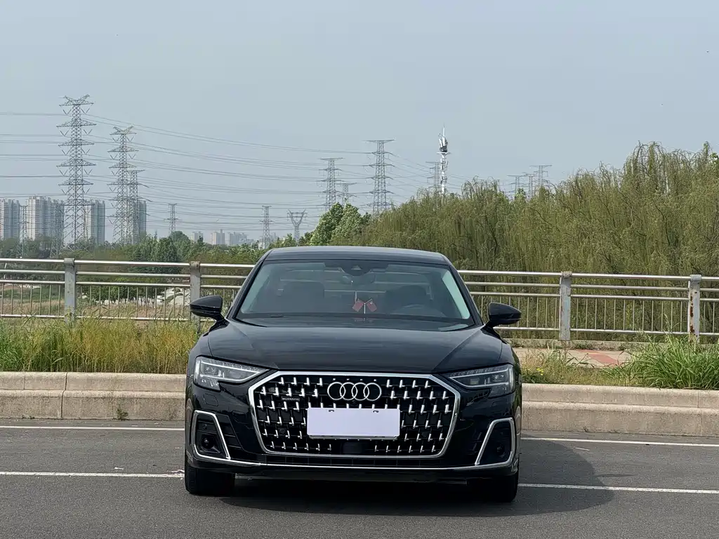Audi A8 2023