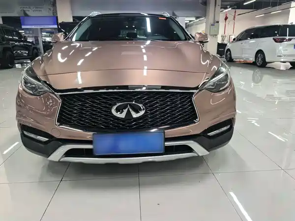 Infiniti QX30 2018