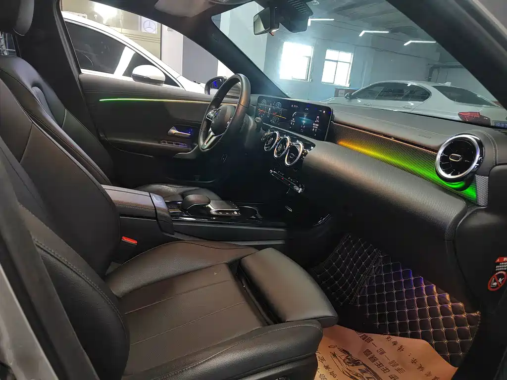 Mercedes-Benz A-Class 2020 — фото 10