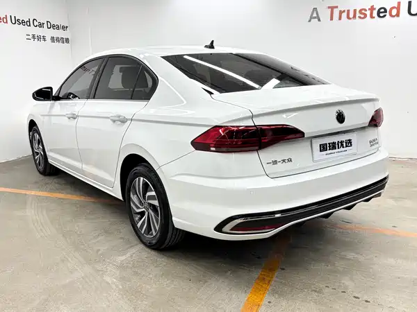 Volkswagen Bora 2024