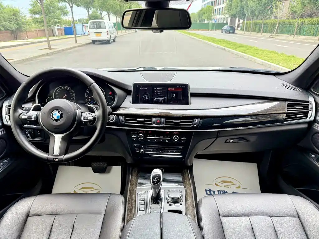 BMW X5 2018 — фото 15
