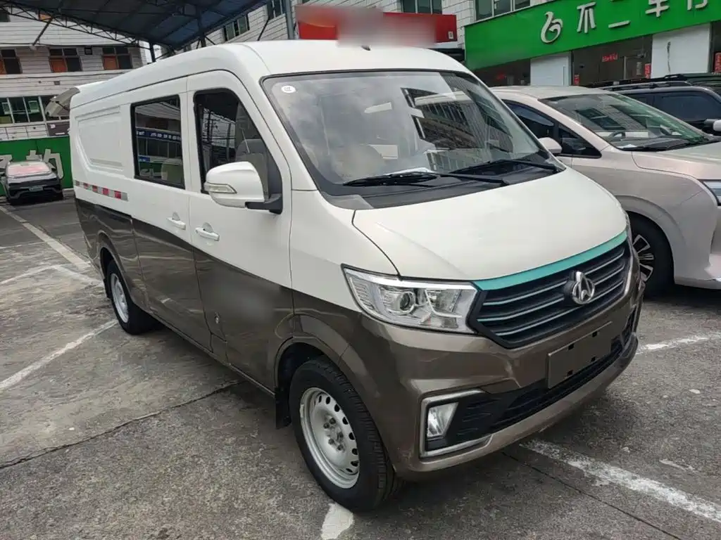 Kuayue Star V5 EV 2022 — фото 4