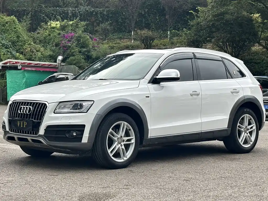 Audi Q5 2019 — фото 1