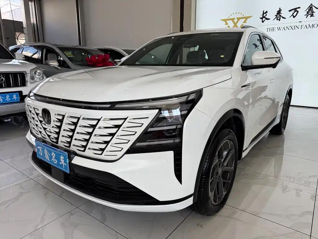 Changan CS75 PLUS 2026 — фото 1