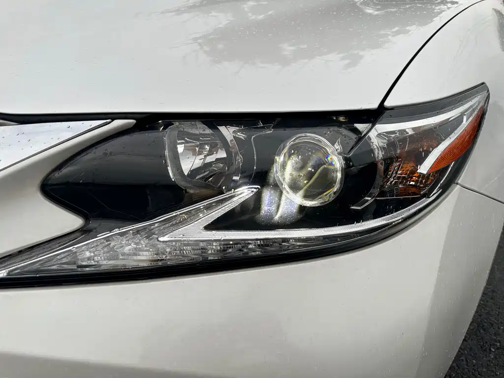 Lexus ES 2016 — фото 14