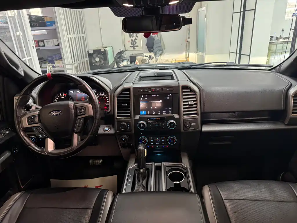 Ford F-150 Raptor 2018 — фото 11