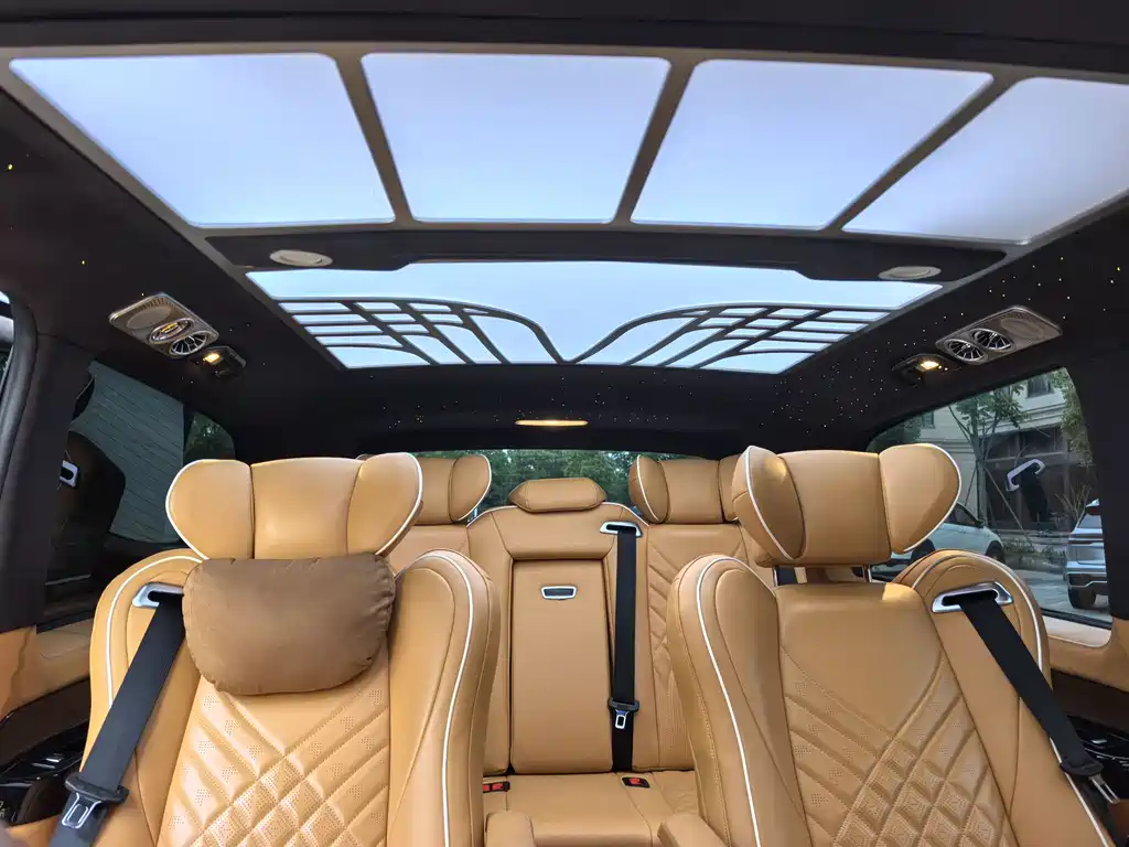 Mercedes-Benz Vito 2023 — фото 12