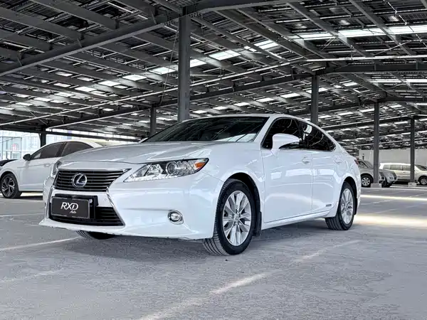 Lexus ES 2014