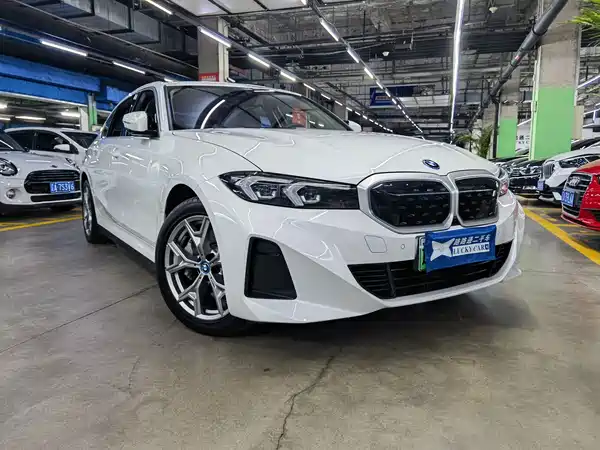 BMW i3 2024