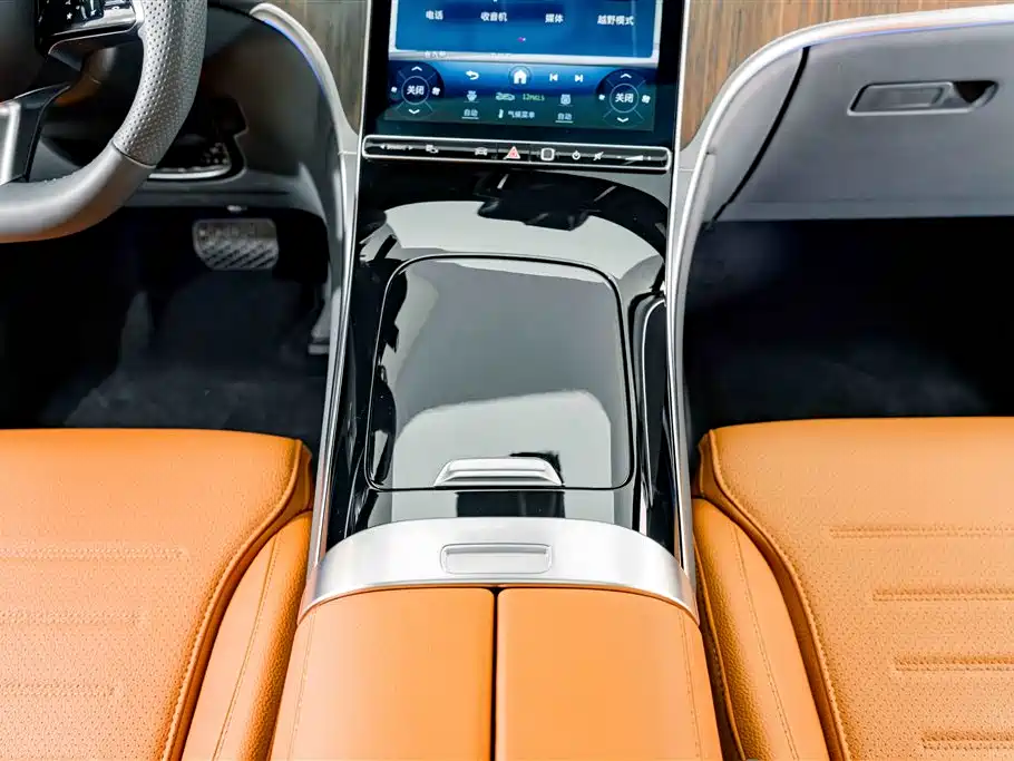 Mercedes-Benz GLC 2025 — фото 13