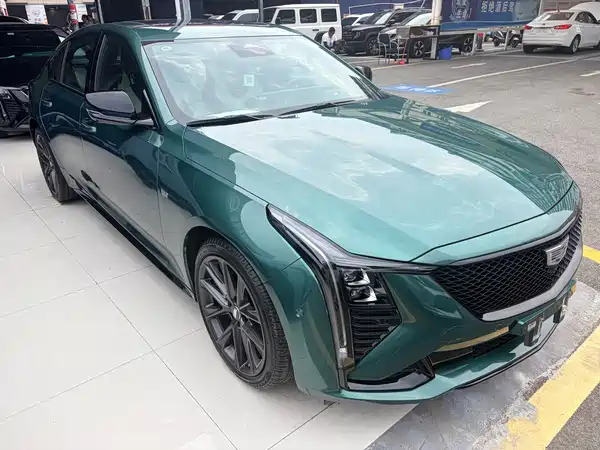 Cadillac CT5 2025