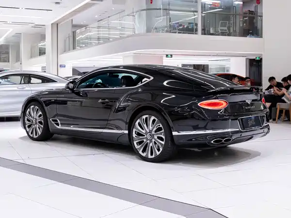 Bentley Continental 2021