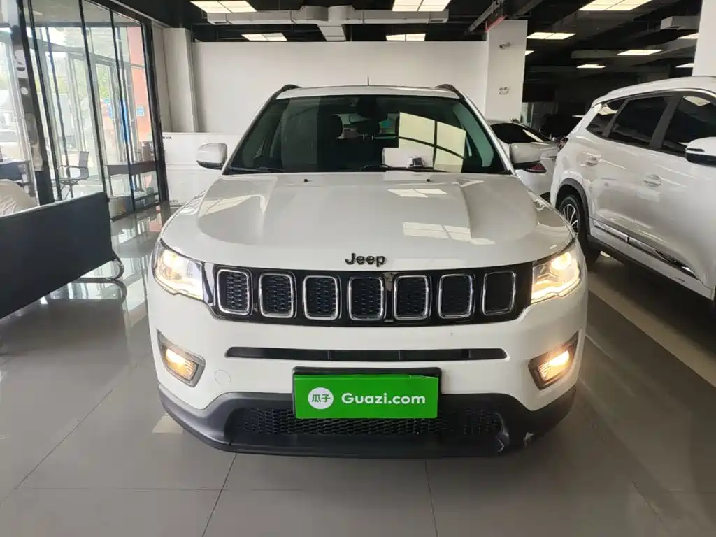Jeep Compass 2019 — фото 3