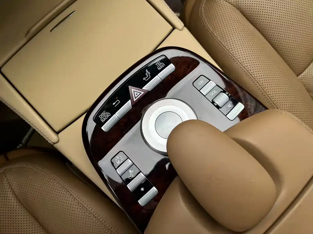 Mercedes-Benz S-Class 2008 — фото 22