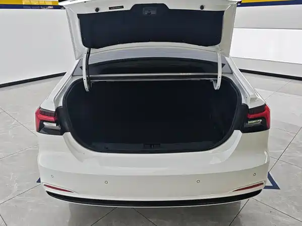 Roewe i6 MAX New Energy 2026