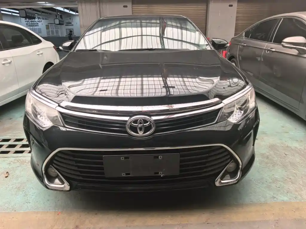 Toyota Camry 2017 — фото 3