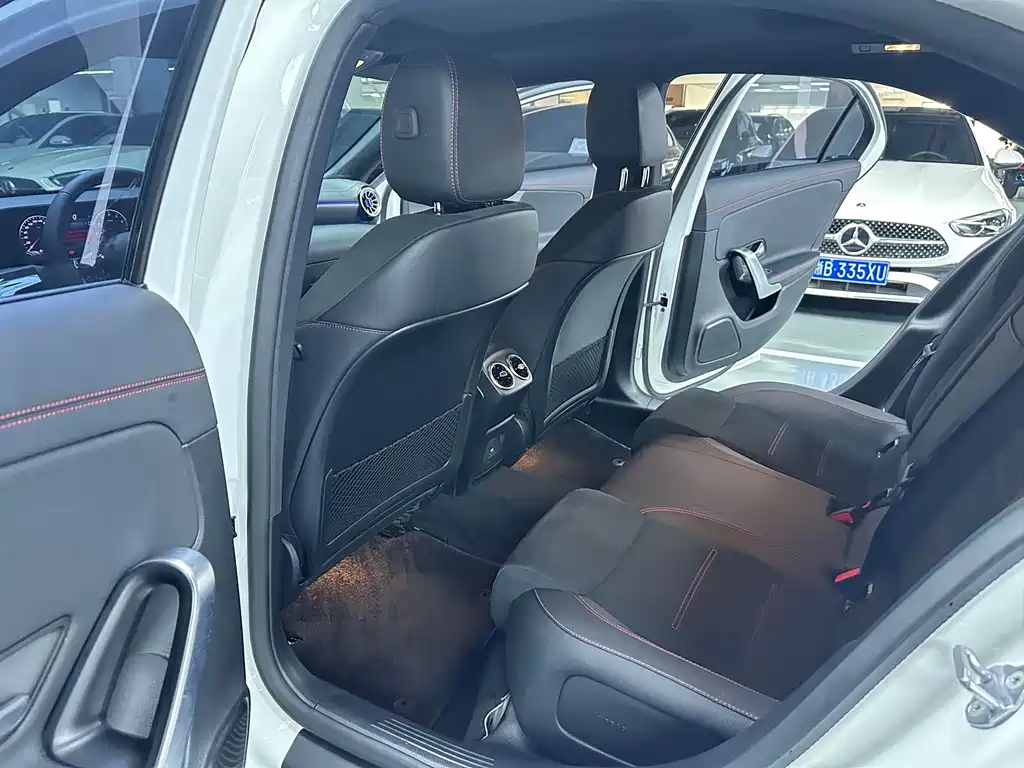Mercedes-Benz A-Class 2023 — фото 10
