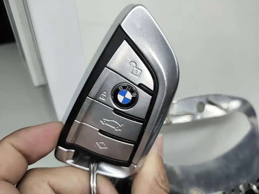 BMW 5 Series 2019 — фото 15
