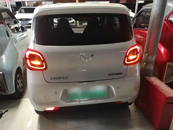 Wuling Hongguang MINIEV 2025