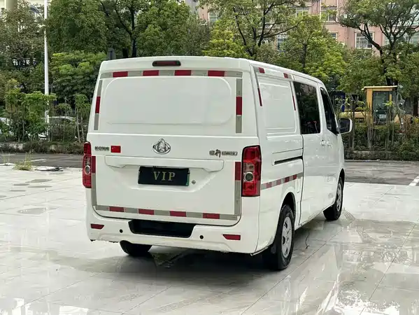Changan Ruixing EM80 2023