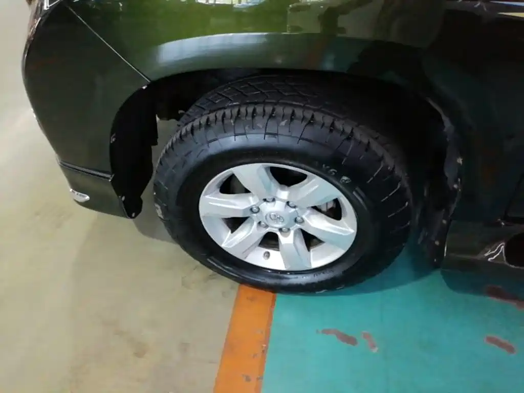 Toyota Prado 2015 — фото 23