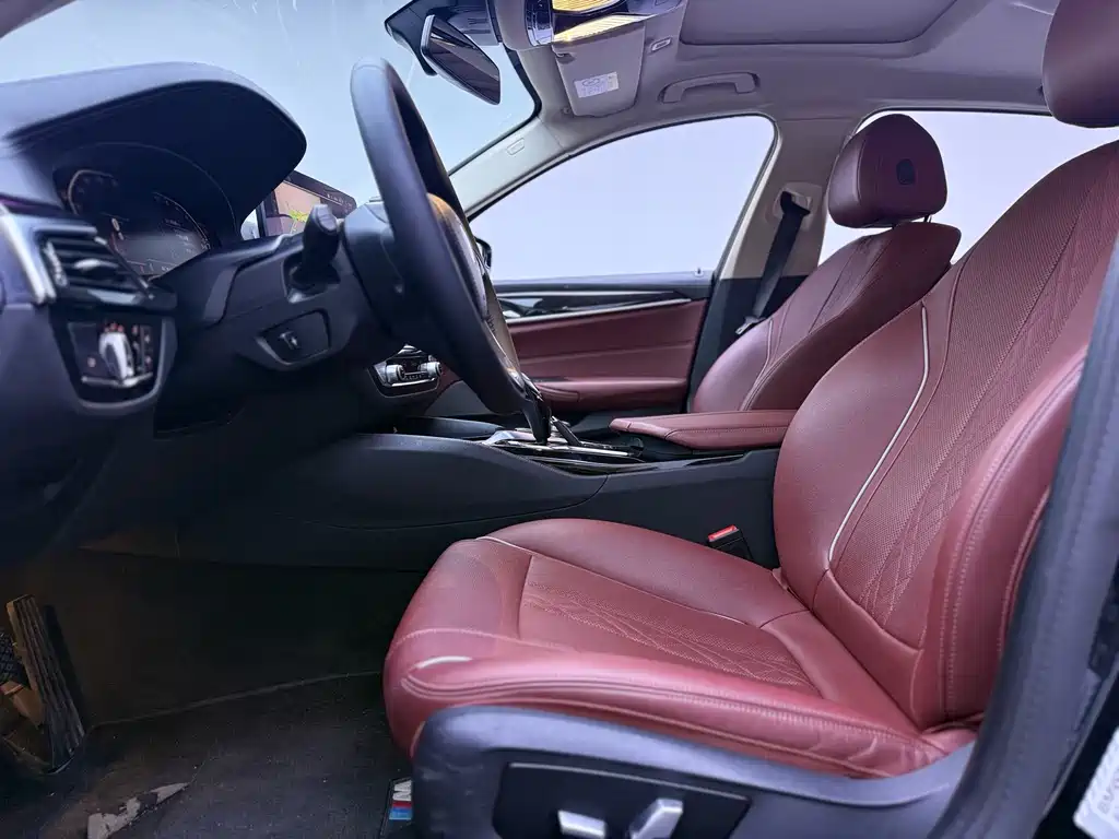 BMW 5 Series 2023