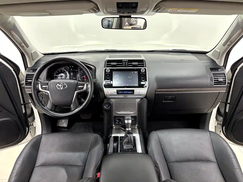 Toyota Prado 2020 — фото 11