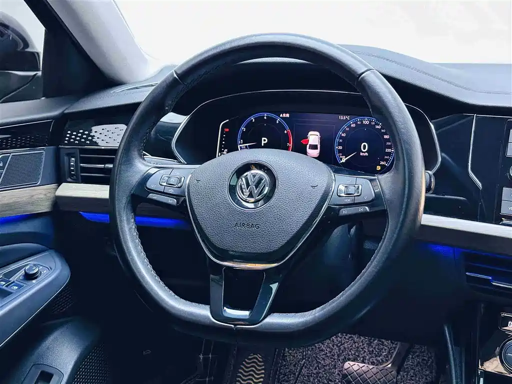 Volkswagen Passat 2019 — фото 4