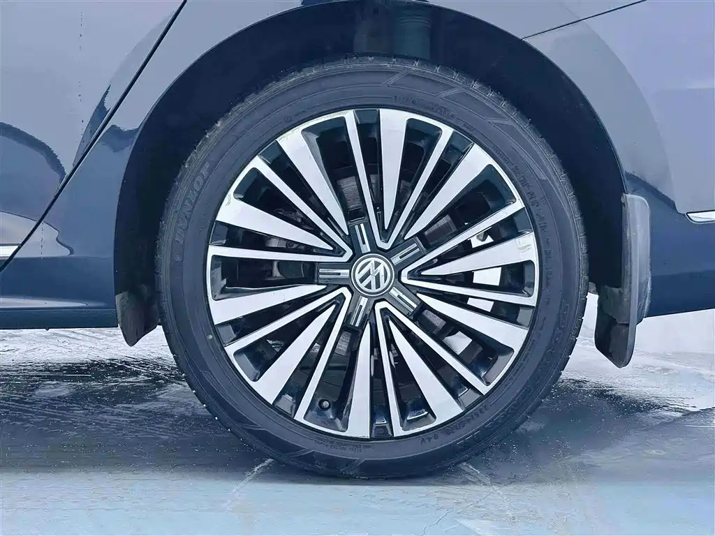 Volkswagen Passat 2019 — фото 14