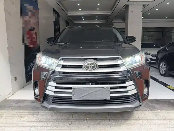 Toyota Highlander 2021