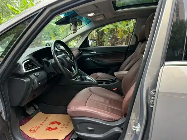 Buick GL6 2019